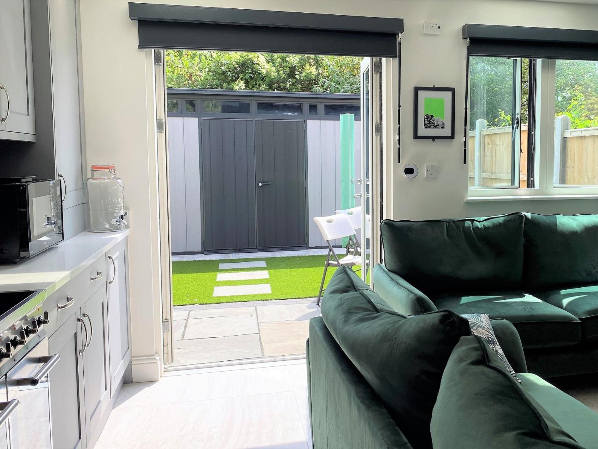Superb Townhouse Near Vibrant Gloucester Road 布里斯托 外观 照片